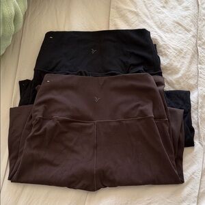 Old Navy Active High-Rise Leggings in Chocolate Brown and Black